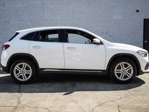 Used 2022 Mercedes-Benz GLA 250 4MATIC image 17