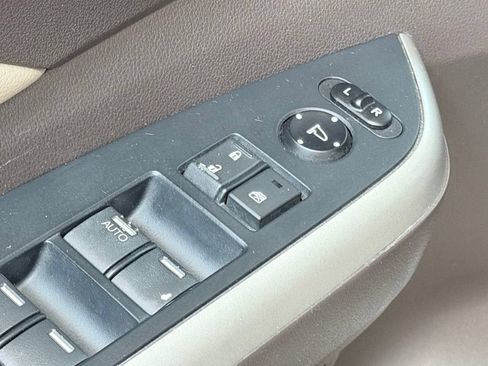 Used 2013 Honda CR-V EX-L image 11