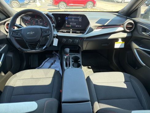 New 2026 Chevrolet Trax RS FWD image 12