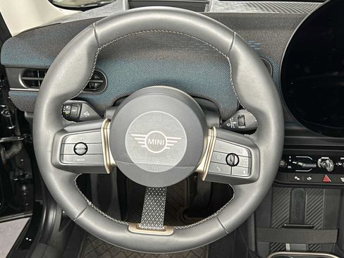 Used 2026 MINI Cooper 2-Door Hardtop FWD image 25