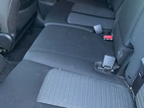 Used 2021 Kia Sorento LX image 10