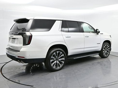 Used 2025 Chevrolet Tahoe High Country w/ Sun And Tow Package image 6