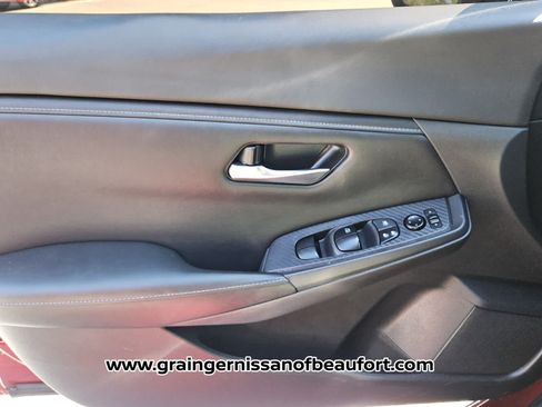 Used 2021 Nissan Sentra SV FWD image 16