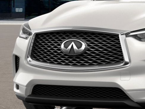 New 2025 INFINITI QX50 Luxe image 12