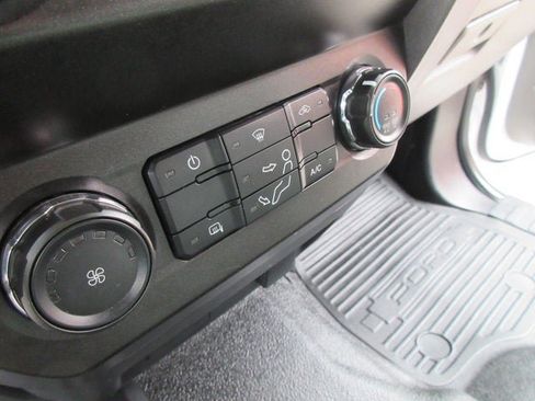 Used 2019 Ford F550 4x4 SuperCab Super Duty image 27