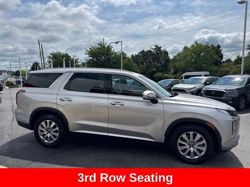 Used 2025 Hyundai Palisade SEL FWD image 8