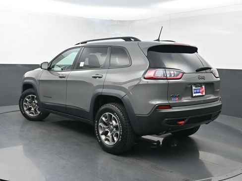 Used 2022 Jeep Cherokee Trailhawk image 21