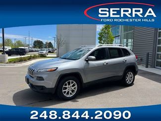 Used 2015 Jeep Cherokee Latitude w/ Cold Weather Group AWD/4WD video 1