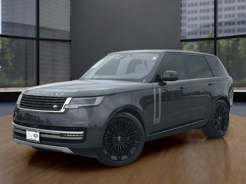 Used 2023 Land Rover Range Rover SE AWD/4WD image 9