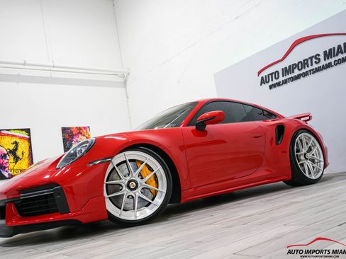 Used 2021 Porsche 911 Turbo S image 4