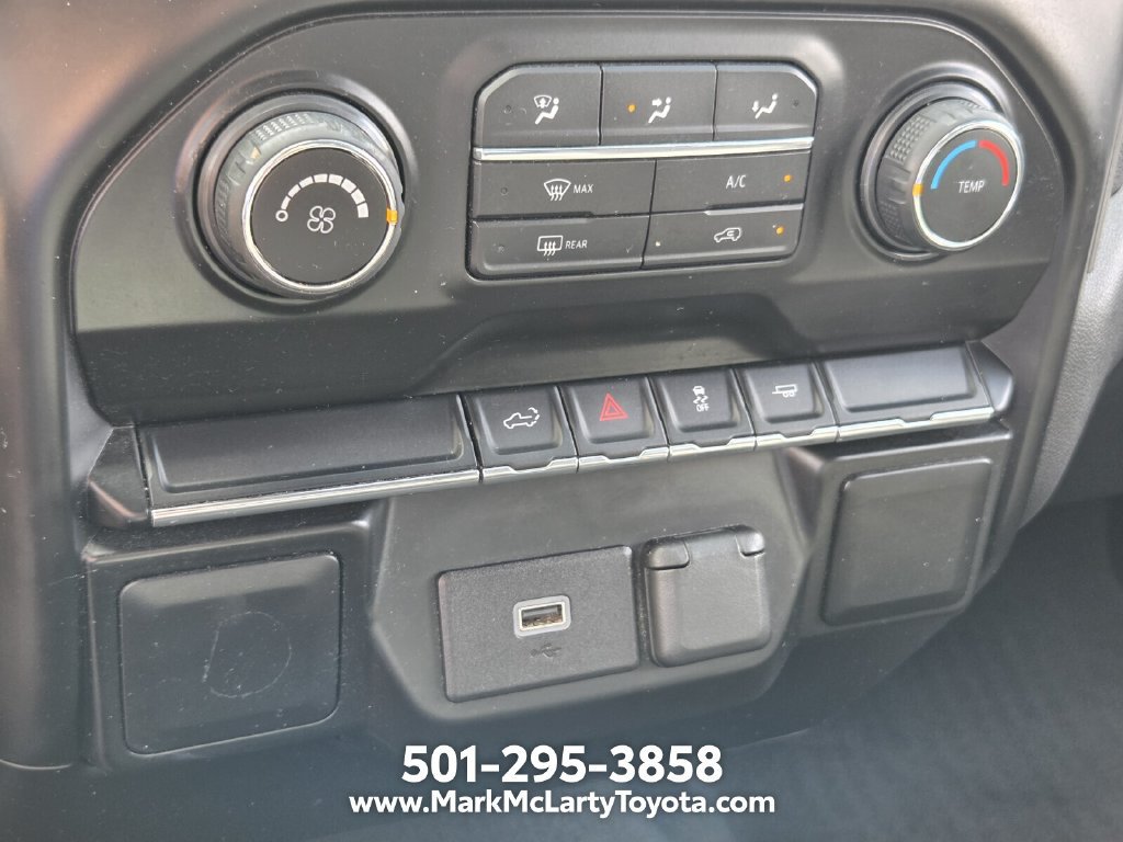 Used 2020 Chevrolet Silverado 1500 Custom w/ Custom Value Package RWD image 19