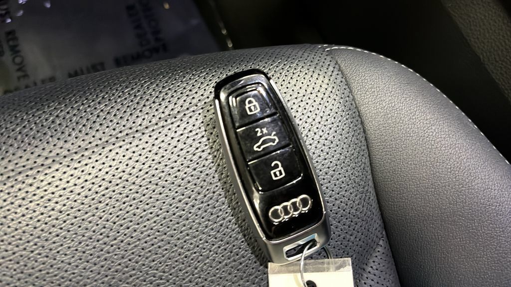 Used 2023 Audi Q8 Premium Plus w/ Premium Plus Package AWD/4WD image 41