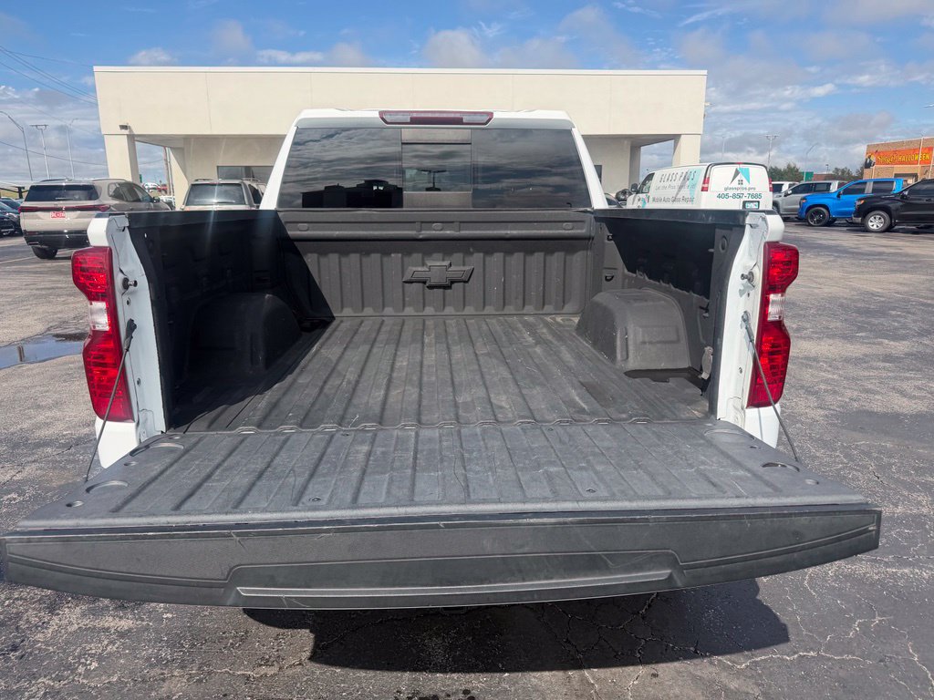 Used 2021 Chevrolet Silverado 1500 LT AWD/4WD image 17