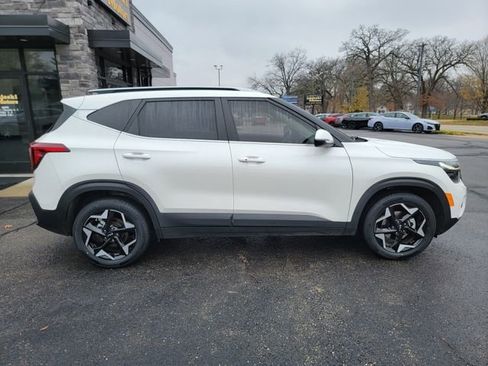 Used 2024 Kia Seltos EX image 8
