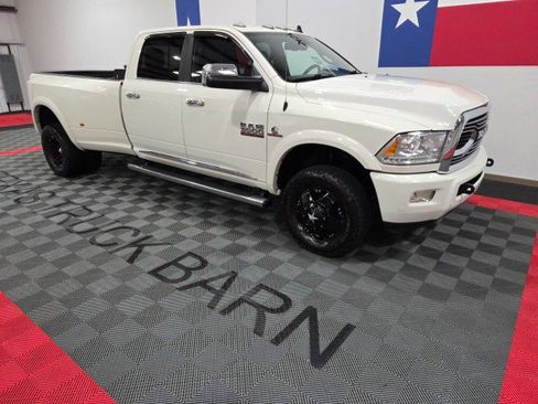 Used 2018 RAM 3500 Laramie Longhorn image 15