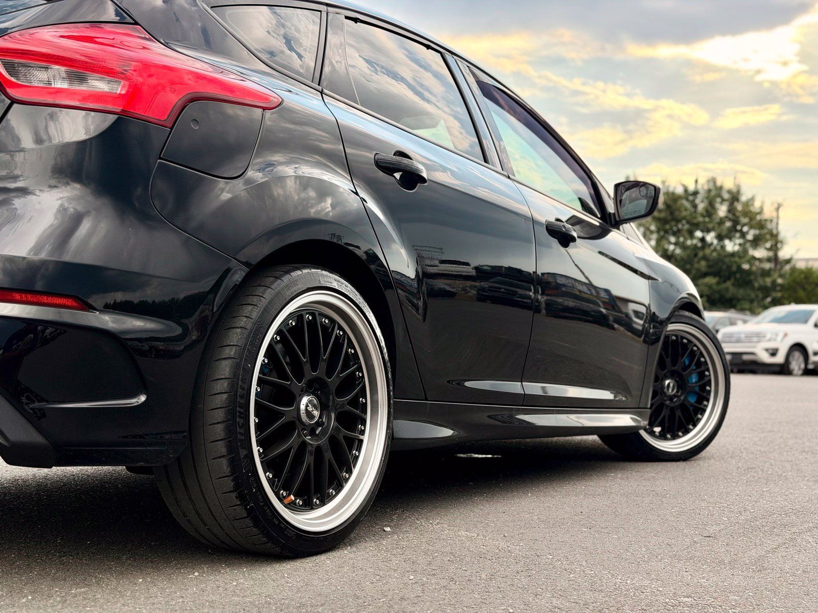 Used 2017 Ford Focus RS AWD/4WD image 8