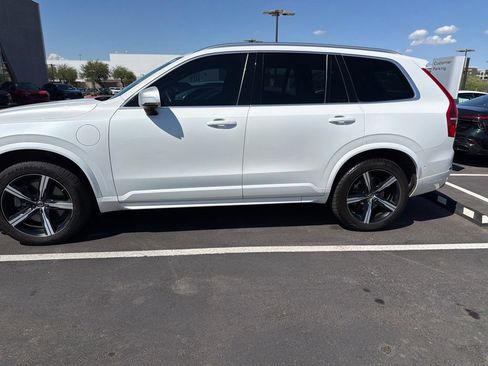 Used 2017 Volvo XC90 T8 R-Design w/ Vision Package AWD/4WD image 6
