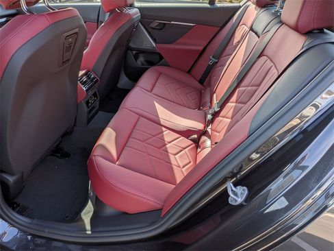 New 2026 BMW 530i xDrive image 34