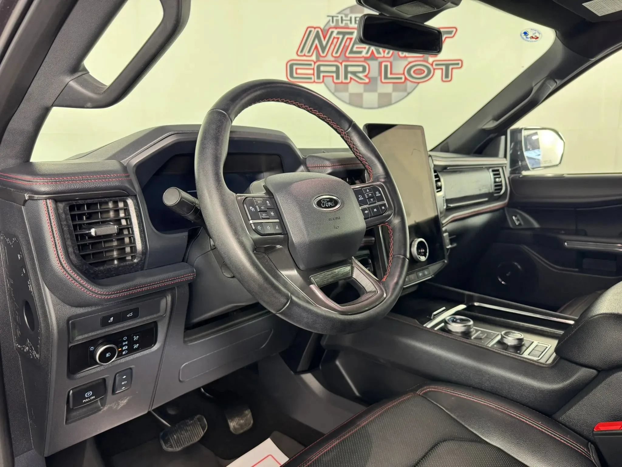Used 2024 Ford Expedition Max Limited AWD/4WD image 10