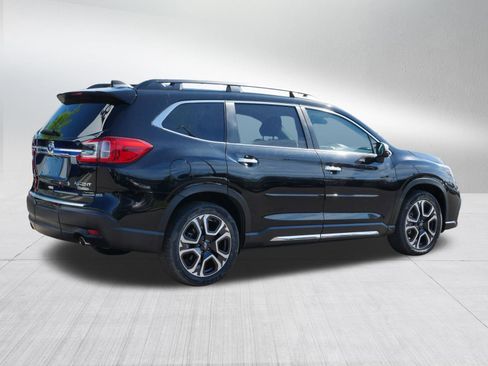 Used 2023 Subaru Ascent Touring AWD/4WD image 7