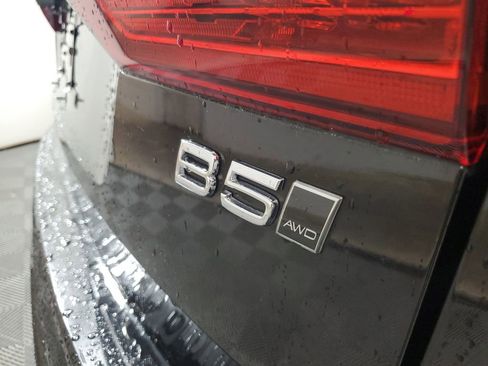 Certified 2024 Volvo XC60 B5 Plus image 9