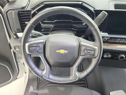 Used 2023 Chevrolet Silverado 1500 LT image 23