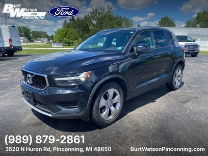 Used 2019 Volvo XC40 T5 Momentum