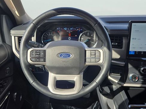 Certified 2022 Ford Expedition XLT image 20