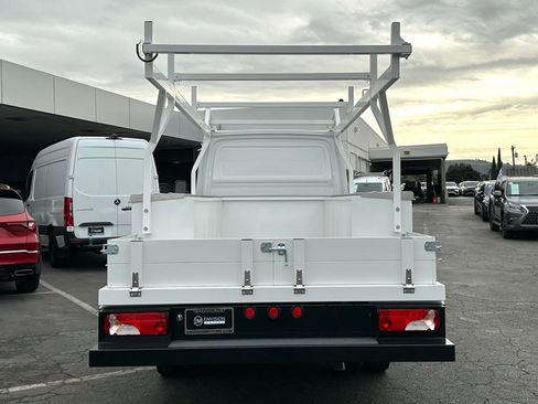 Used 2024 Mercedes-Benz Sprinter 4500 image 9