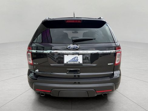 Used 2014 Ford Explorer XLT w/ Equipment Group 202A AWD/4WD image 10
