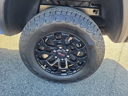 New 2026 GMC Canyon Elevation image 16