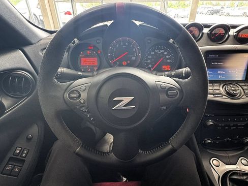 Used 2015 Nissan 370Z NISMO RWD image 34