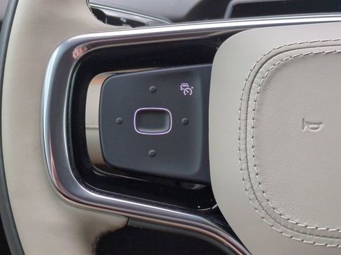 Used 2025 Lincoln Nautilus Reserve image 26