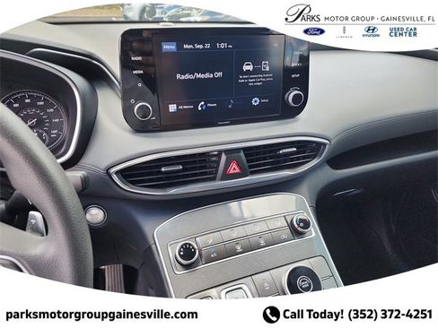 Certified 2022 Hyundai Santa Fe SEL image 18