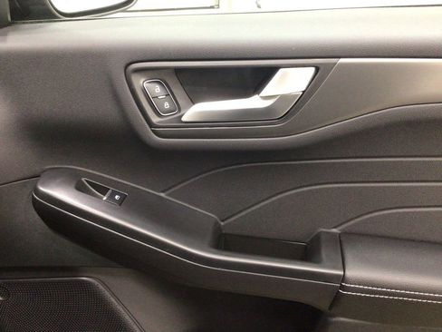 New 2026 Ford Escape SE w/ Class II Trailer Tow Package image 36