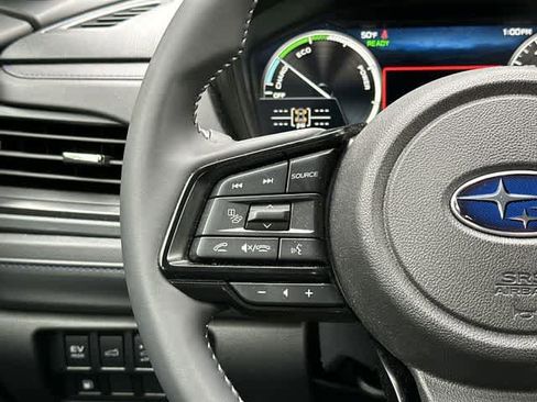 Certified 2025 Subaru Forester Premium AWD/4WD image 9