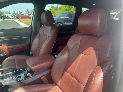 Used 2023 Kia Telluride SX image 12