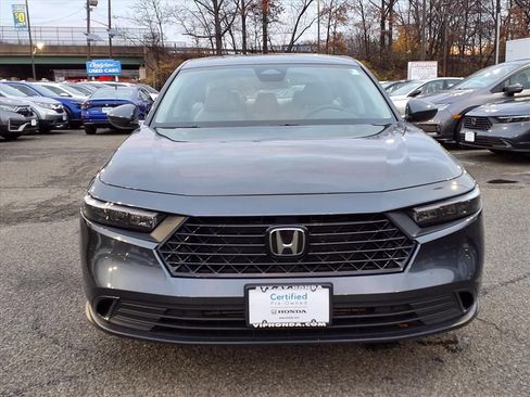 Used 2024 Honda Accord EX image 2