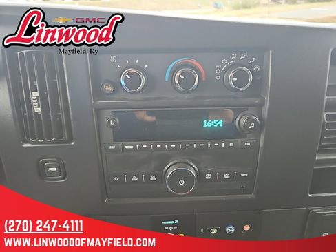 Used 2024 Chevrolet Express 2500 w/ Driver Convenience Package image 18