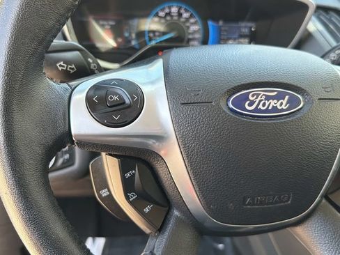 Used 2017 Ford C-MAX Energi Titanium w/ Equipment Group 501A FWD image 29