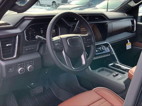 New 2026 GMC Sierra 2500 Denali Ultimate w/ LPO, Black Badging Package image 6