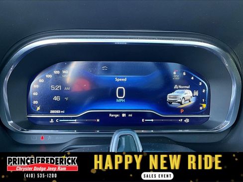 Used 2024 Chevrolet Suburban High Country w/ Advanced Technology Package image 18