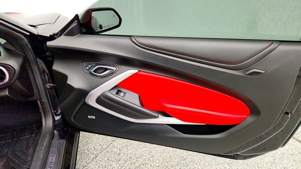 Used 2017 Chevrolet Camaro SS RWD image 22