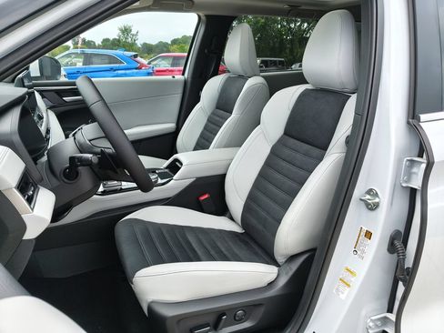 New 2026 Mitsubishi Outlander SE AWD/4WD image 8