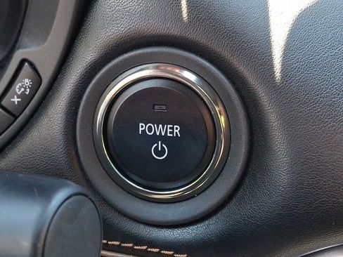 Certified 2025 MAZDA CX-70 Plug-In Hybrid w/ Premium Plus AWD/4WD image 20