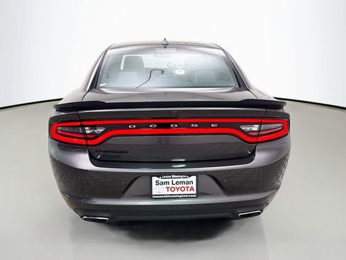 Used 2017 Dodge Charger SXT w/ AWD Premium Group image 6