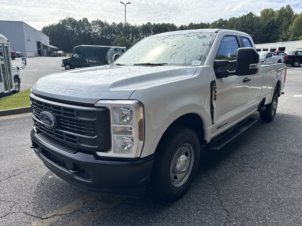 New 2026 Ford F350 XL w/ XL Driver Assist Package RWD image 3
