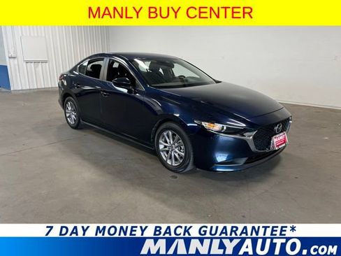 Used 2021 MAZDA MAZDA3 s FWD image 1