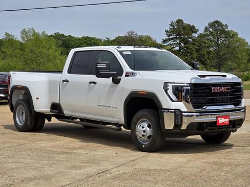 New 2026 GMC Sierra 3500 Pro w/ 1SA Pro Safety Plus Package AWD/4WD image 2