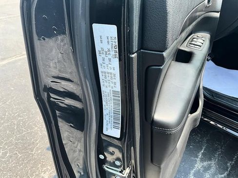 Used 2017 Jeep Grand Cherokee Altitude AWD/4WD image 37